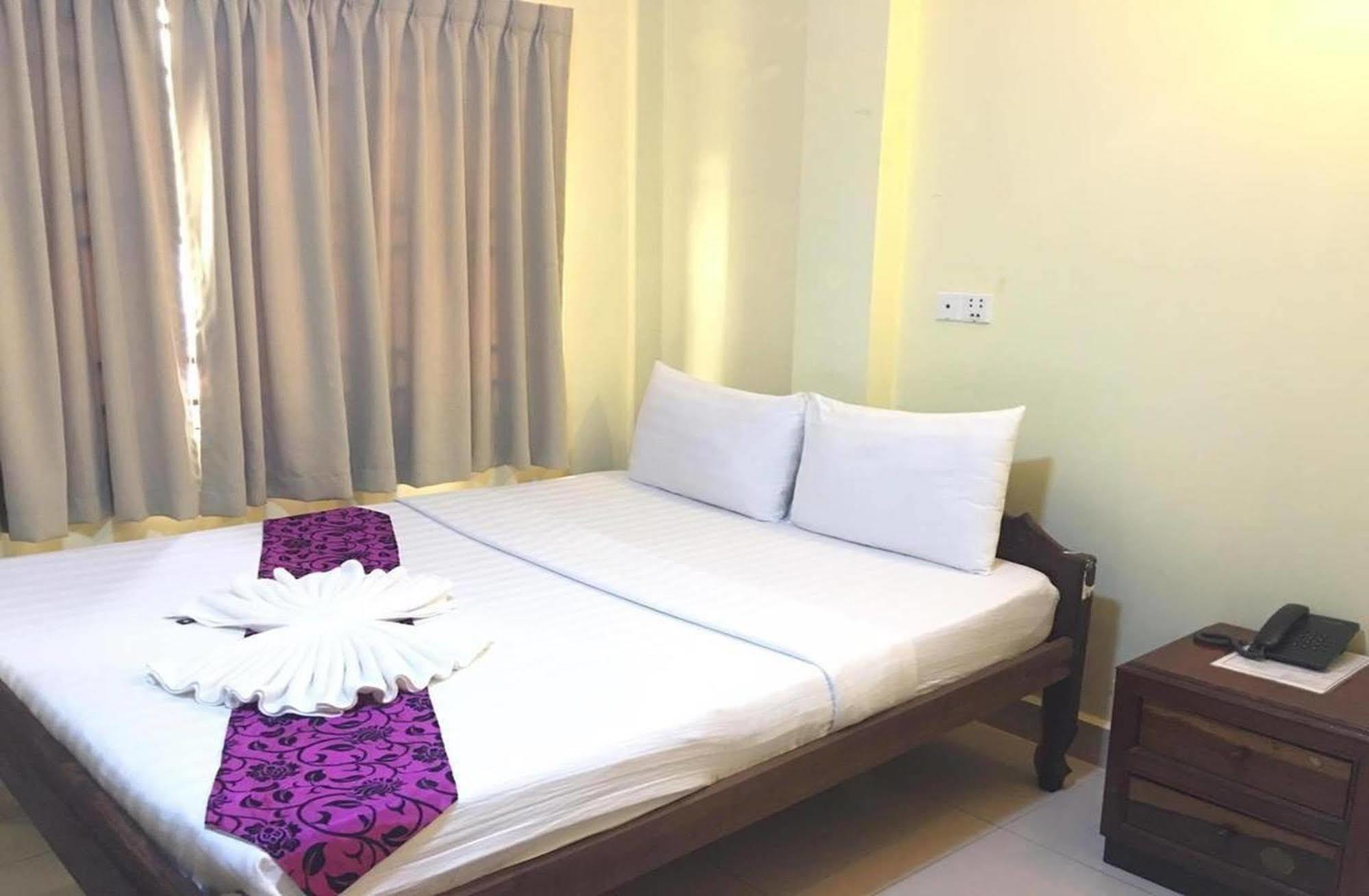 Homeland Guesthouse Phnom Penh Exterior photo
